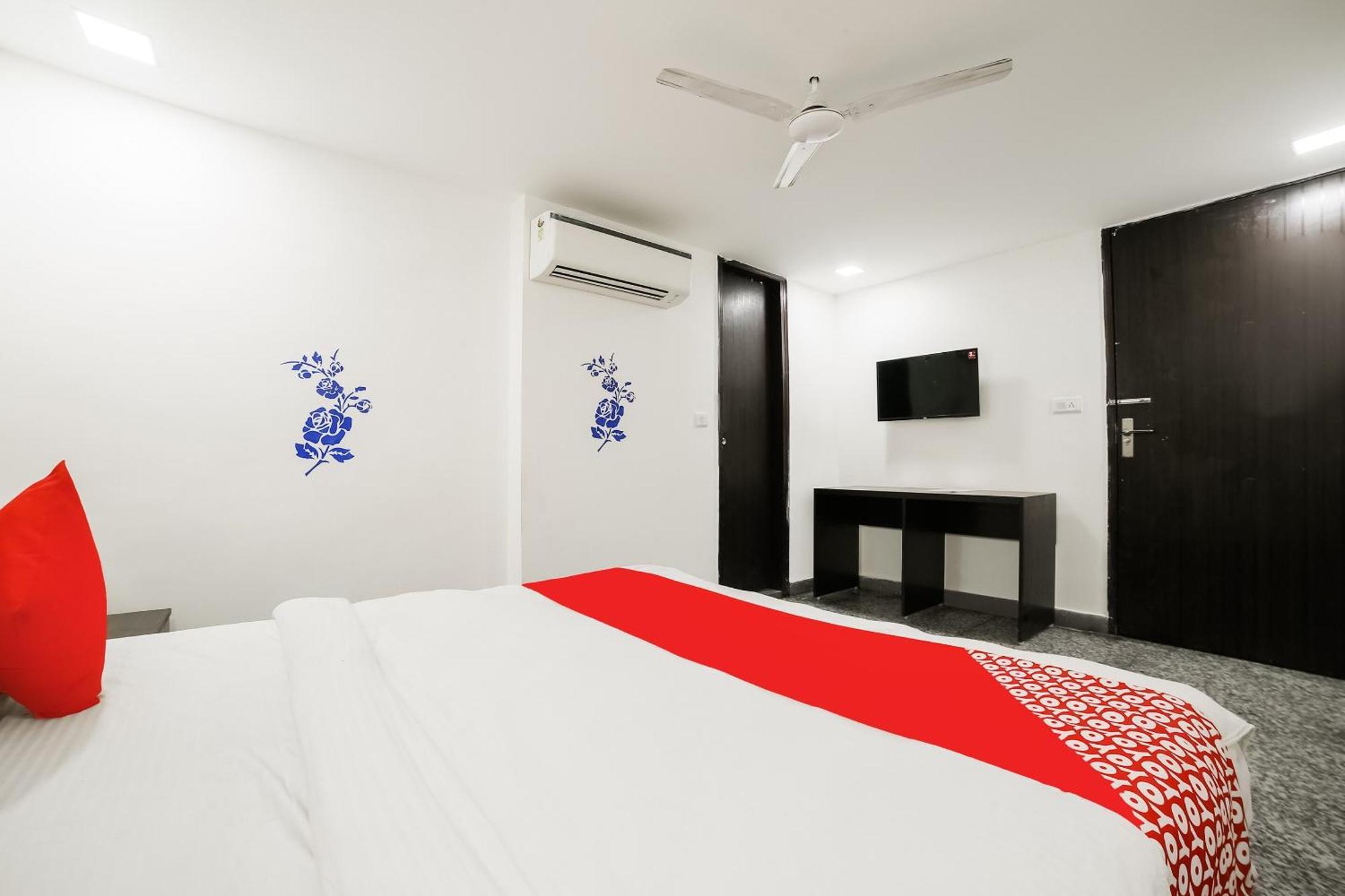 My Comfortable Hotel นิวเดลี ภายนอก รูปภาพ