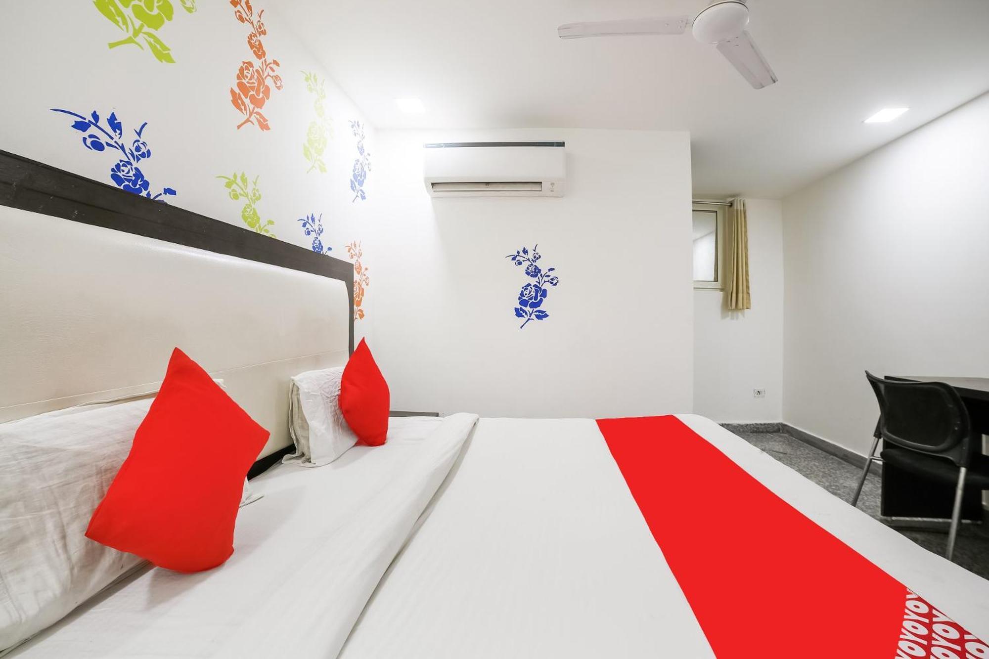 My Comfortable Hotel นิวเดลี ภายนอก รูปภาพ